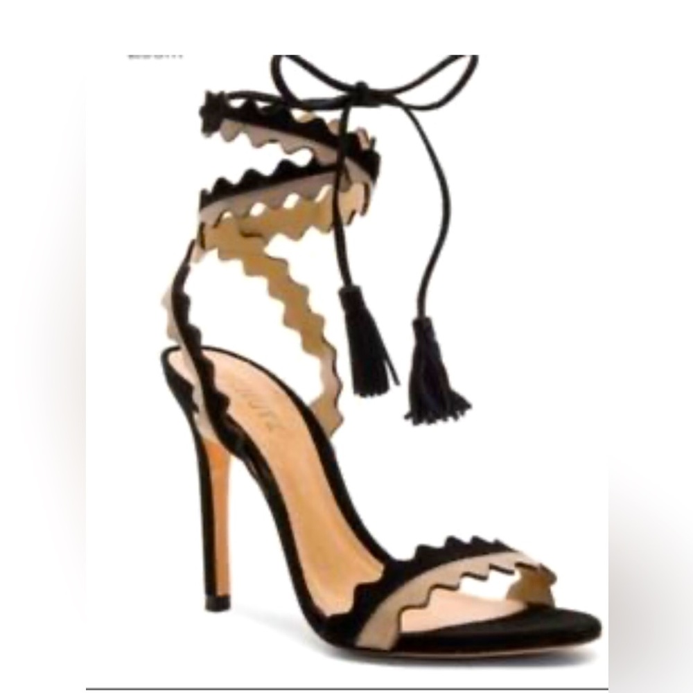 Schultz LISANA WRAP Sandal in Black and Nude. Size 6B